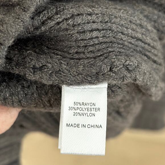 Central park West Tiegen Cables Sweater in Charcoal Large NWT - Picture 11 of 13